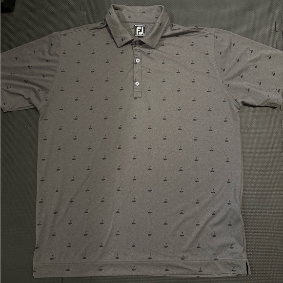FootJoy Large Athletic Fit - Picture 1 of 4
